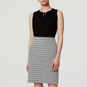Textured Stripe LOFT pull on pencil skirt